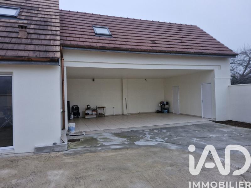 Maison - 95 m² - 5 pièces