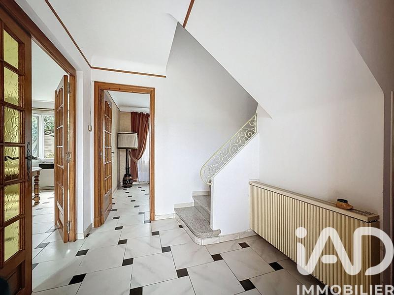 Maison - 97 m² - 5 pièces