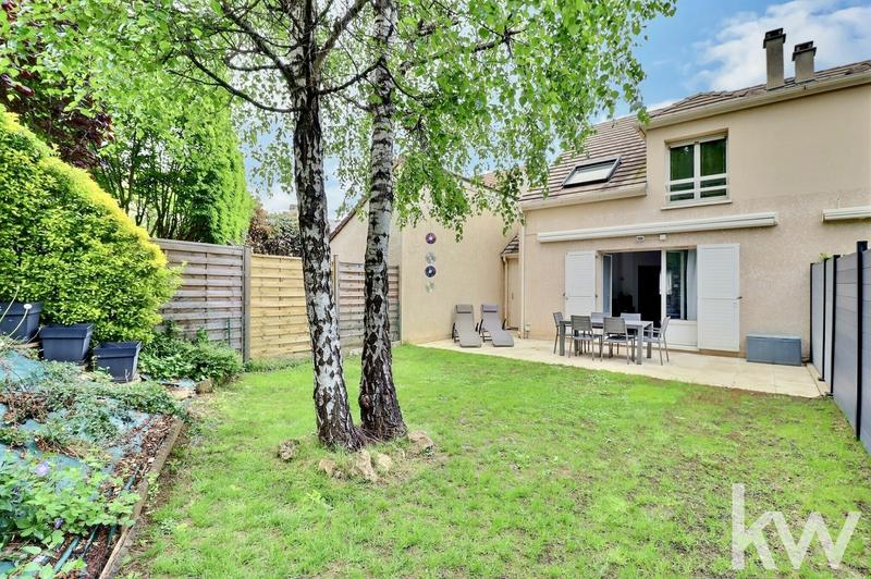 Maison - 98 m² - 4 pièces