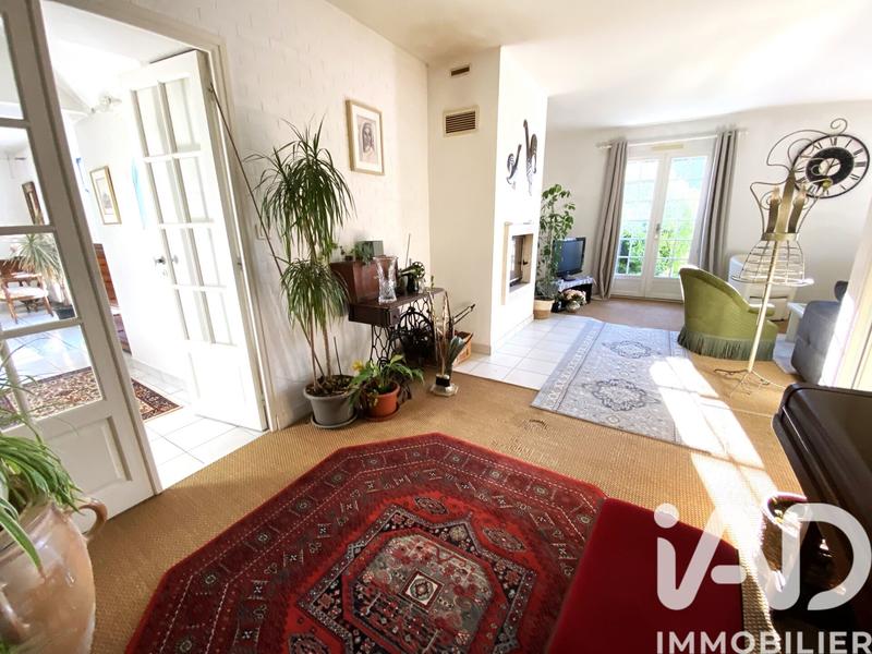 Maison - 193 m² - 9 pièces