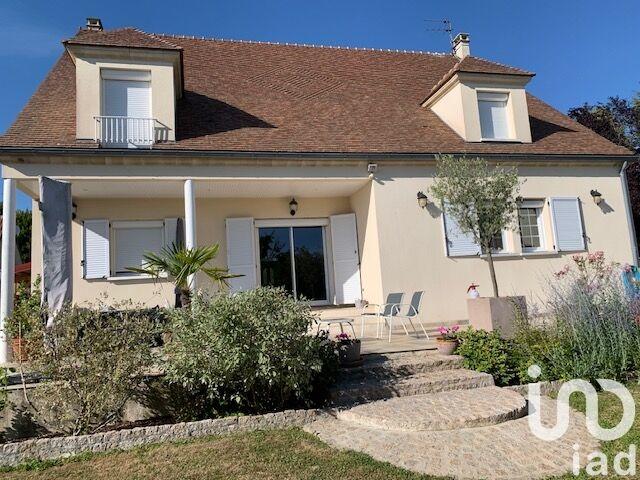 Maison - 298 m² - 8 pièces
