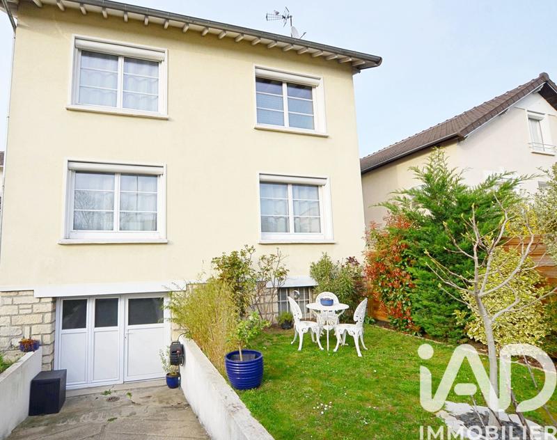 Maison - 137 m² - 6 pièces