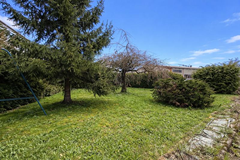 Maison - 182 m² - 8 pièces