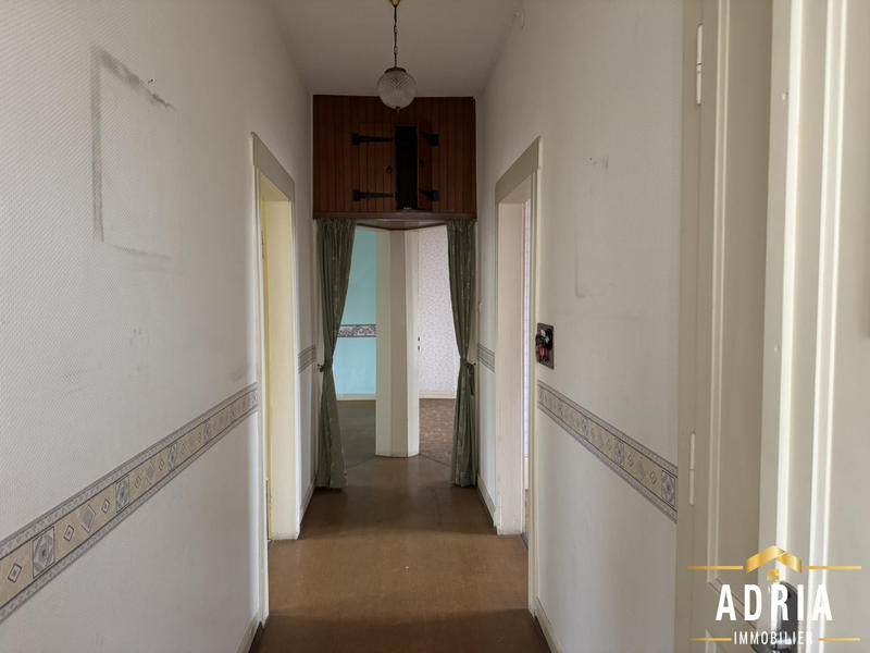 Maison - 127 m² - 8 pièces