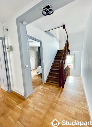 Chambre - 13 m² - 1 pièce