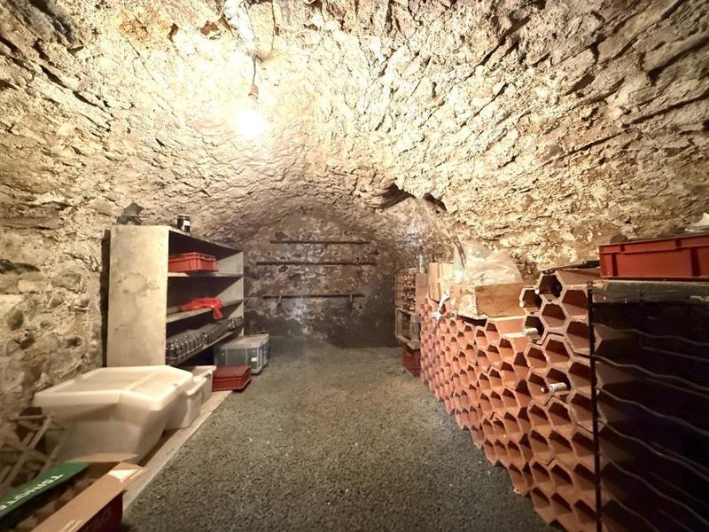 Maison - 287 m² - 12 pièces