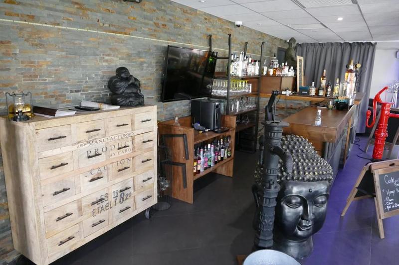 Appartement - 900 m² - 9 pièces