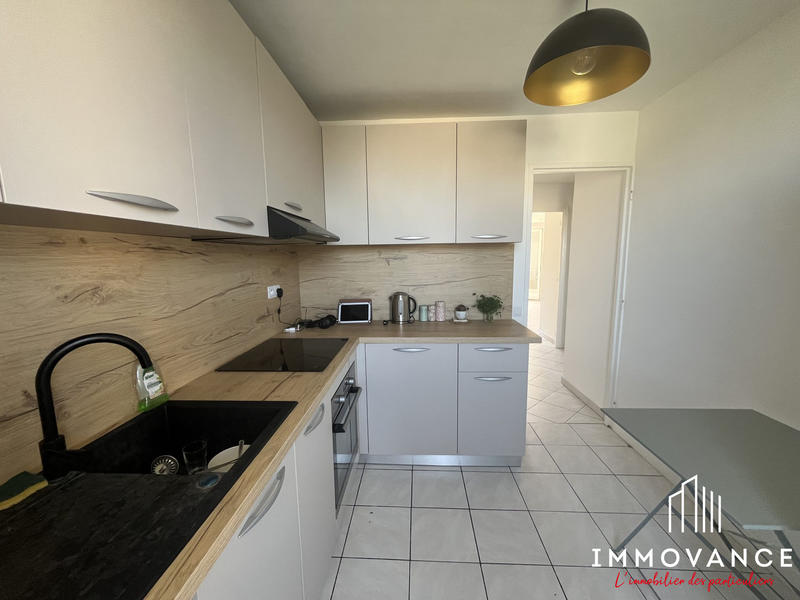 Appartement - 75 m² - 3 pièces