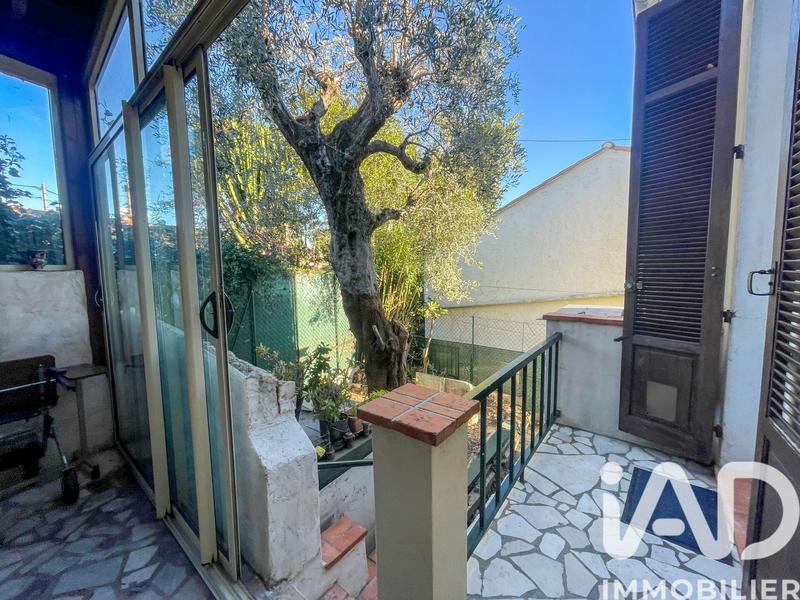 Maison - 96 m² - 3 pièces