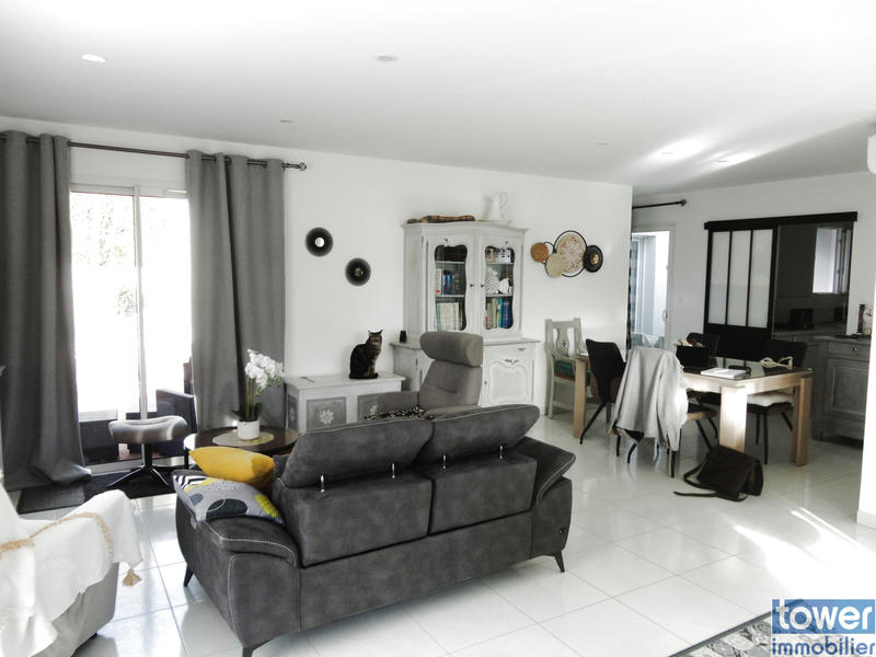 Maison - 102 m² - 4 pièces