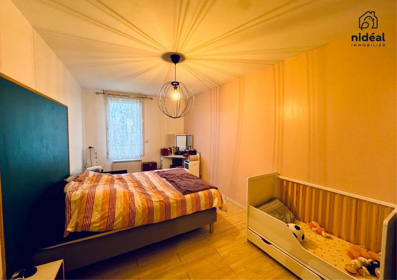 Maison - 93 m² - 4 pièces