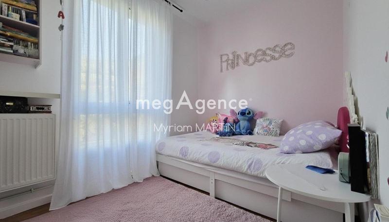 Maison - 232 m² - 9 pièces