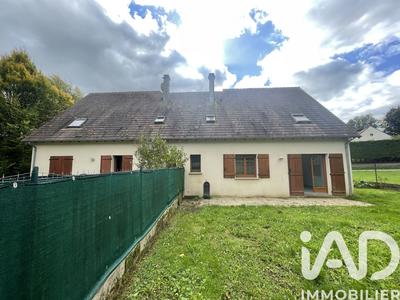 Maison - 90 m² - 5 pièces