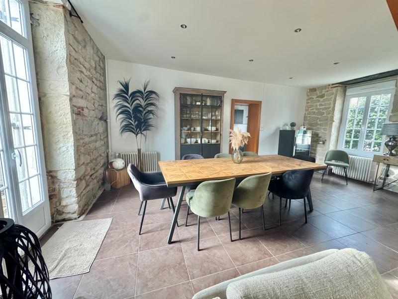 Maison - 170 m² - 7 pièces