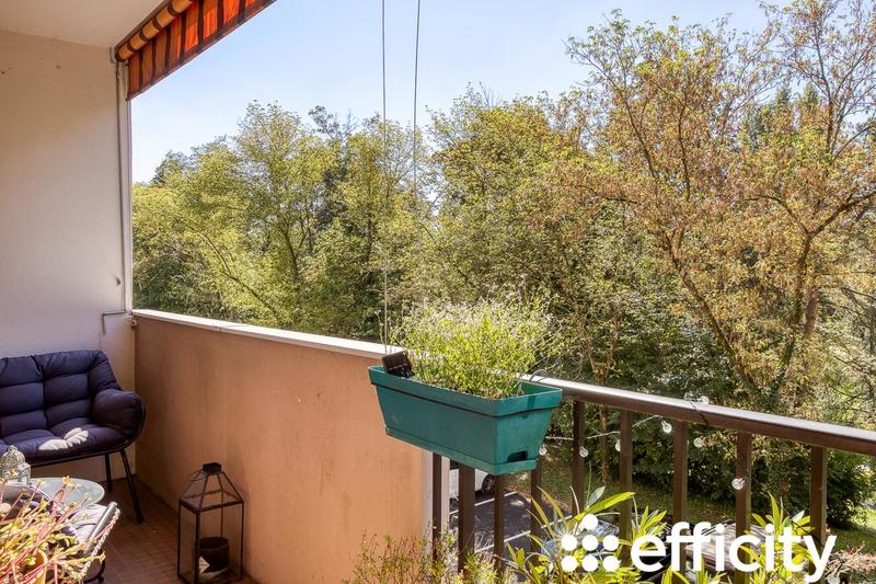 Appartement - 101 m² - 5 pièces