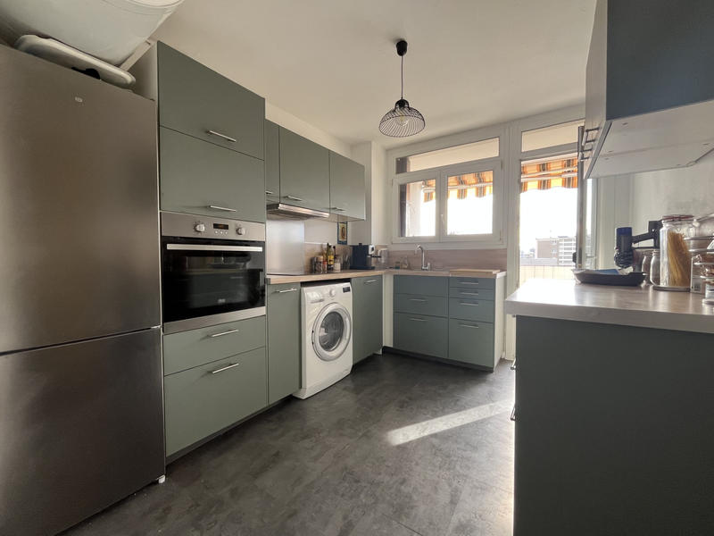 Appartement - 75 m² - 4 pièces