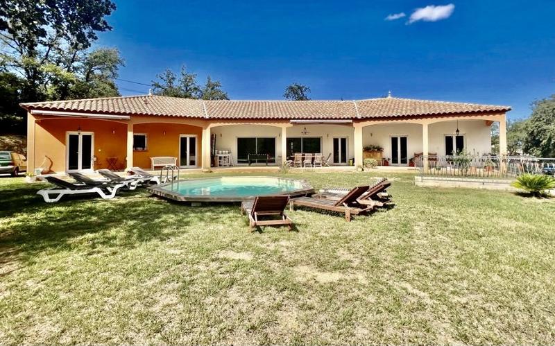 Maison d'architecte - 260 m² - 8 pièces