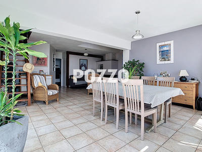 Maison - 129 m² - 8 pièces