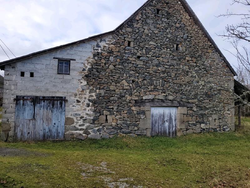 Maison - 200 m² - 14 pièces