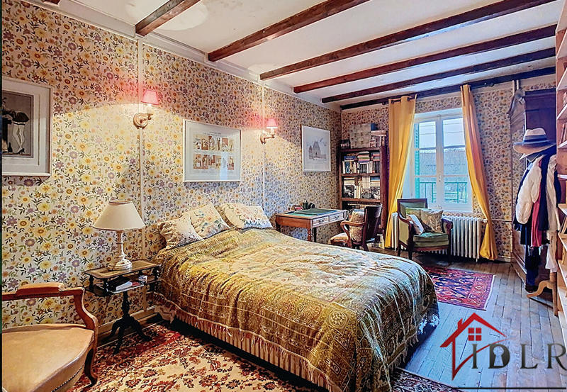 Maison - 213 m² - 6 pièces