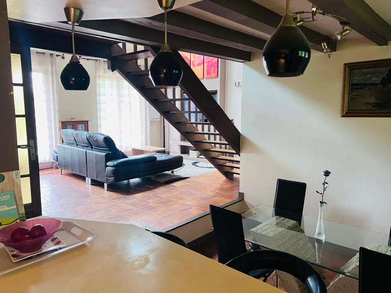 Maison - 153 m² - 7 pièces