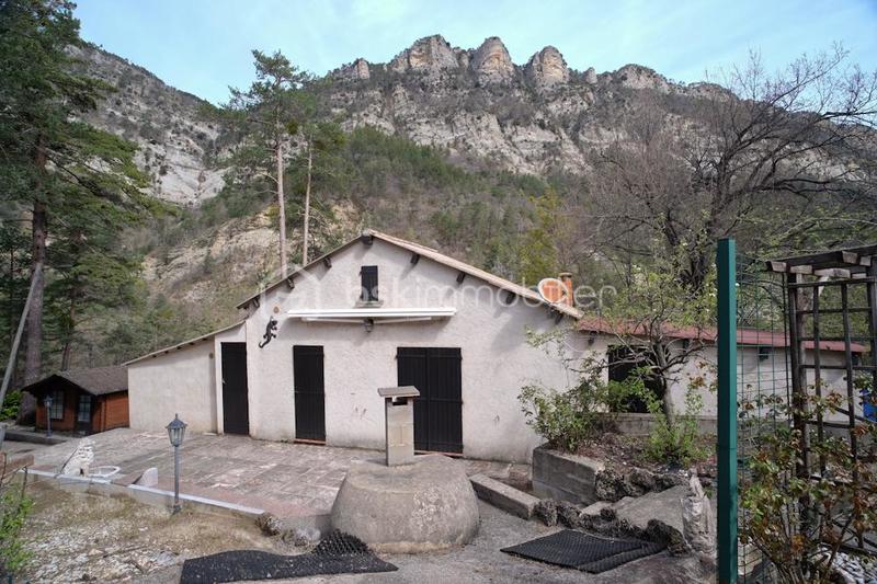 Maison traditionnelle - 65 m² - 3 pièces