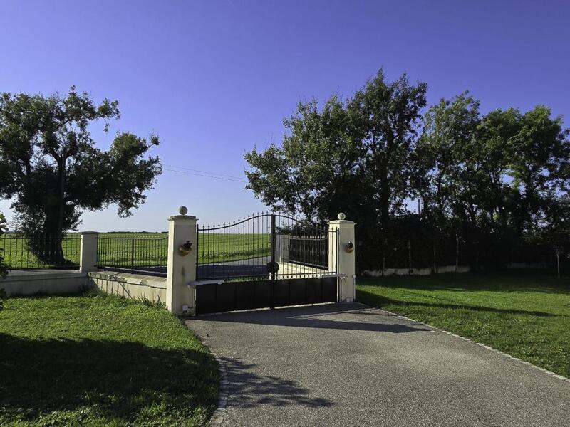 Propriété - 142 m² - 4 pièces