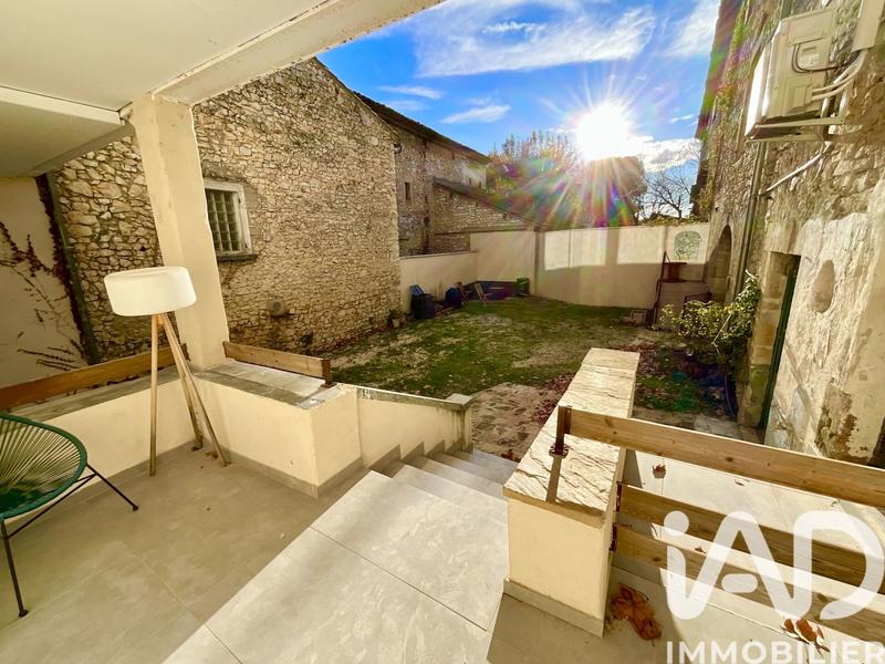 Appartement - 99 m² - 4 pièces