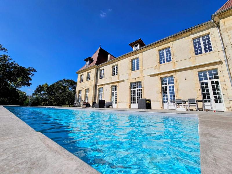 Demeure - 665 m² - 20 pièces