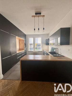 Maison de ville - 290 m² - 5 pièces