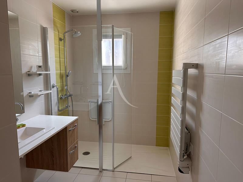 Maison - 94 m² - 5 pièces