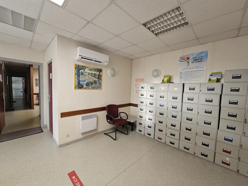 Bureau - 181 m² - 10 pièces