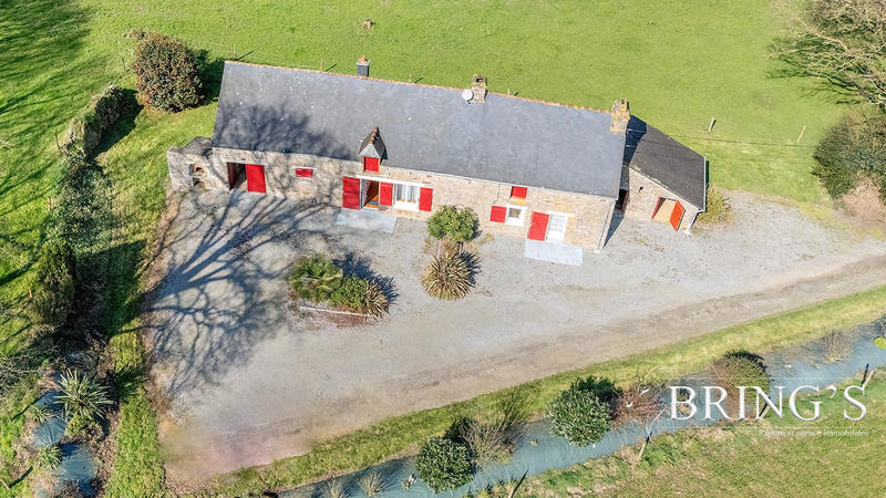 Maison - 92 m² - 5 pièces