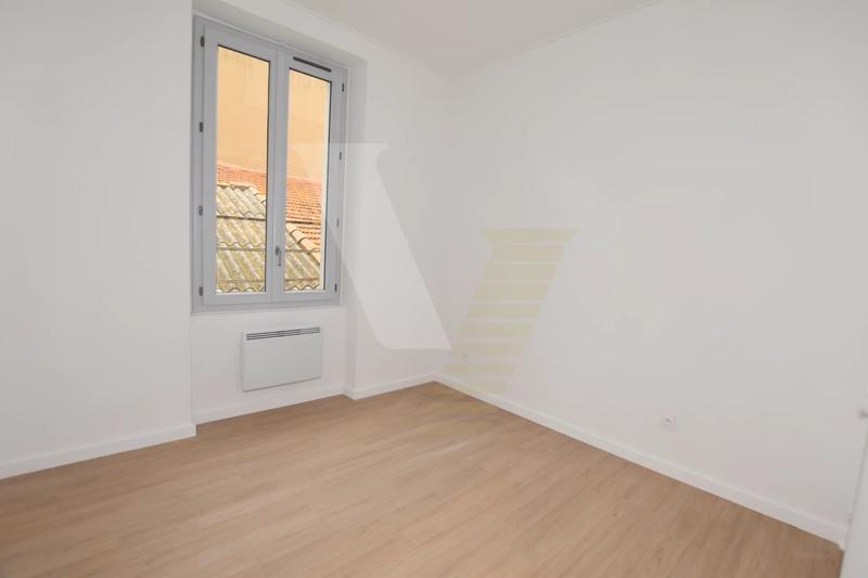 Appartement - 87 m² - 5 pièces