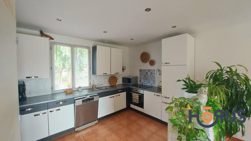 Viager - Maison traditionnelle - 98 m² - 5 pièces