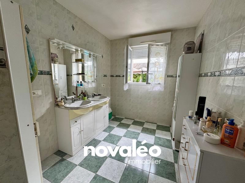 Maison ancienne - 195 m² - 7 pièces