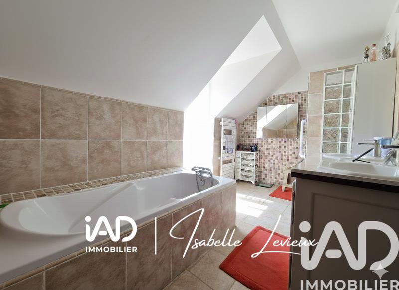 Maison - 175 m² - 8 pièces