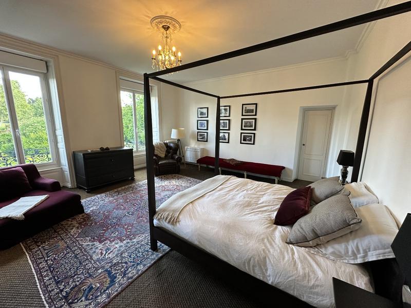 Château - 406 m² - 11 pièces