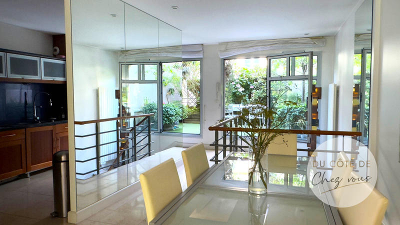 Demeure - 292 m² - 8 pièces