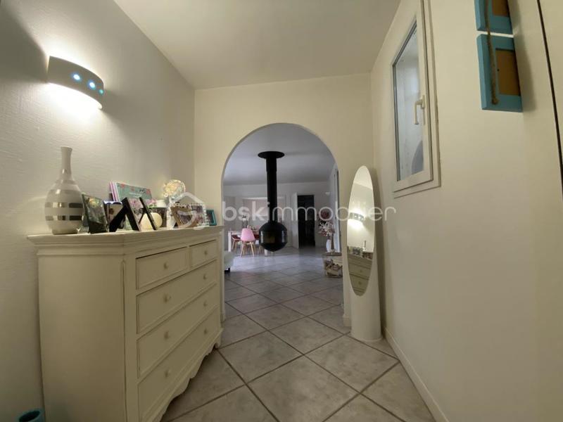 Maison traditionnelle - 190 m² - 7 pièces