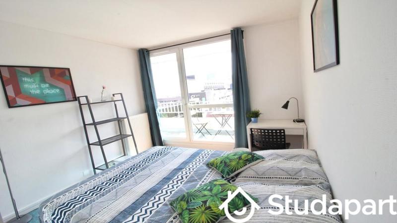 Chambre - 10 m² - 1 pièce