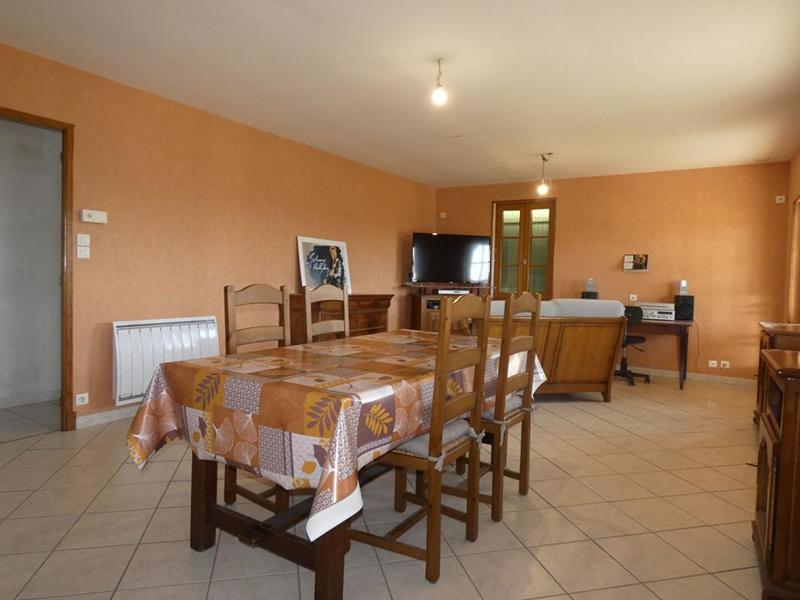 Maison - 96 m² - 5 pièces