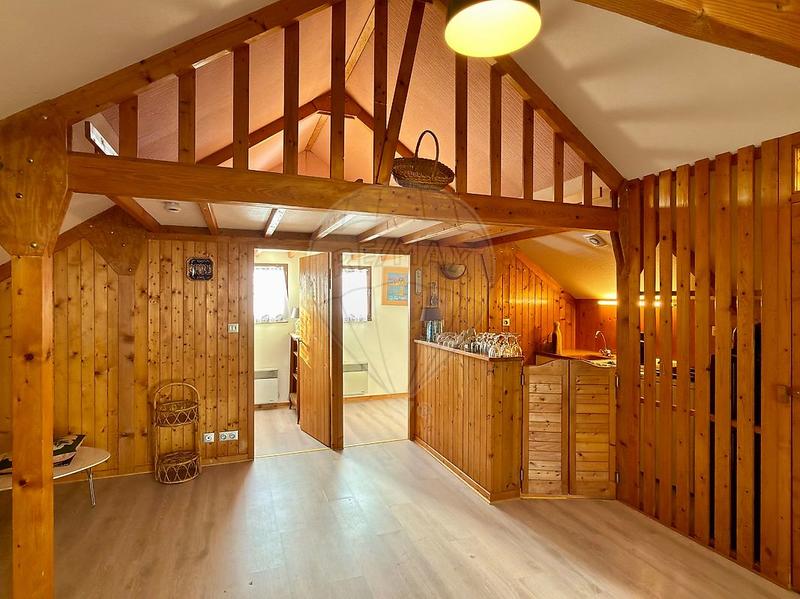 Maison - 96 m² - 4 pièces