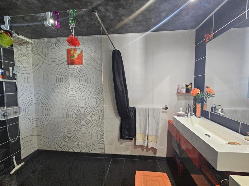 Maison - 160 m² - 5 pièces