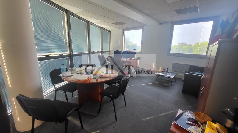 Bureau - 210 m²