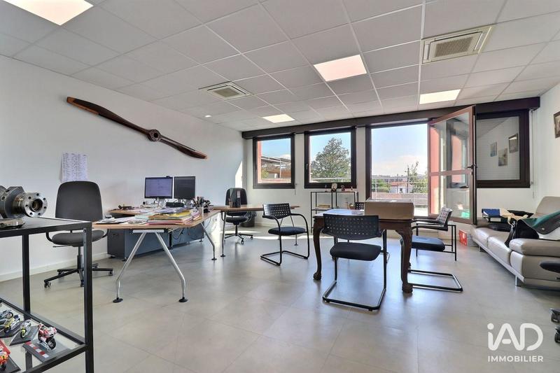 Bureau - 998 m²