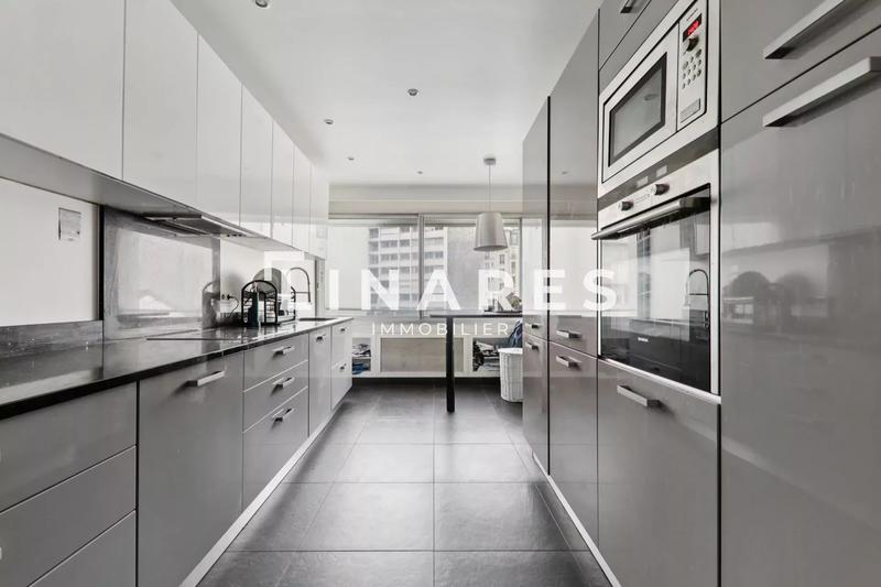 Appartement - 97 m² - 3 pièces