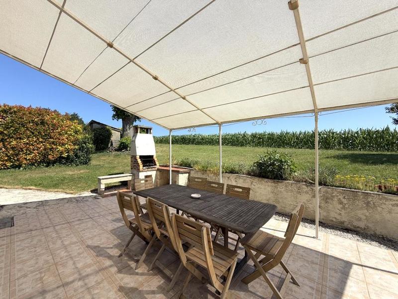 Maison - 314 m² - 10 pièces