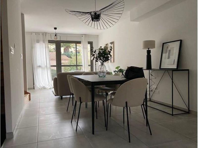 Maison - 84 m² - 4 pièces