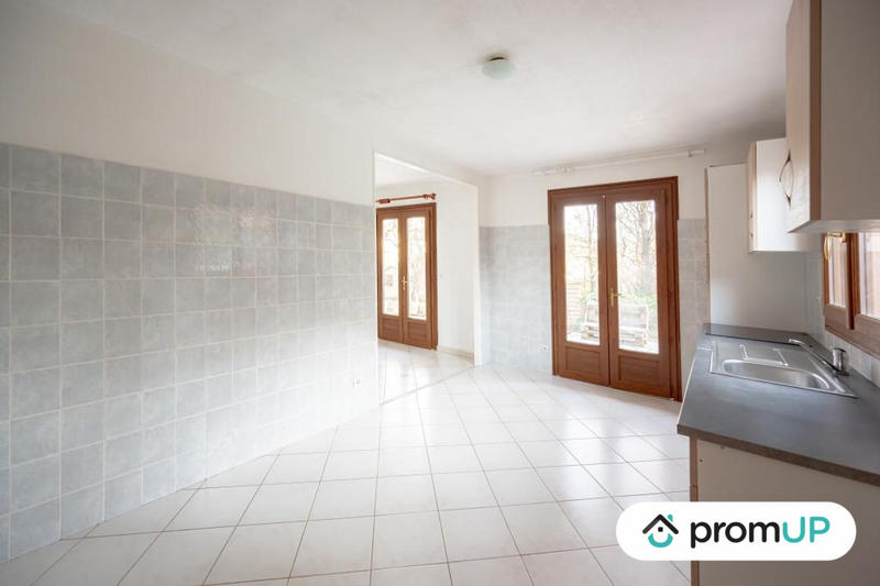 Maison - 185 m² - 7 pièces